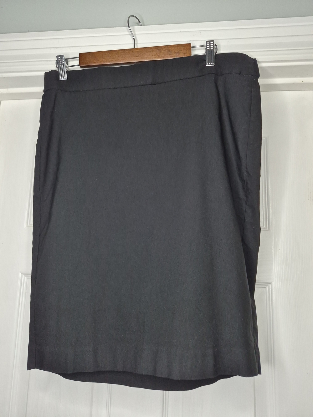 Elle Classic Black Women's Skirt Large